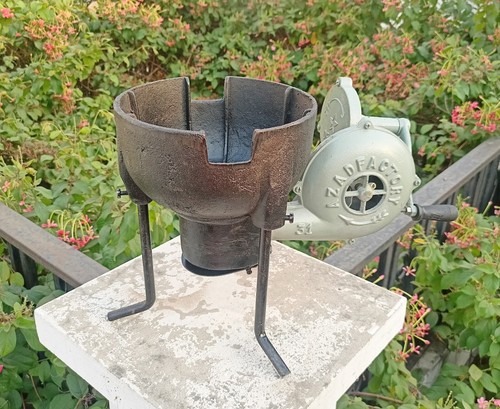 Portable forge furnace with - forge,